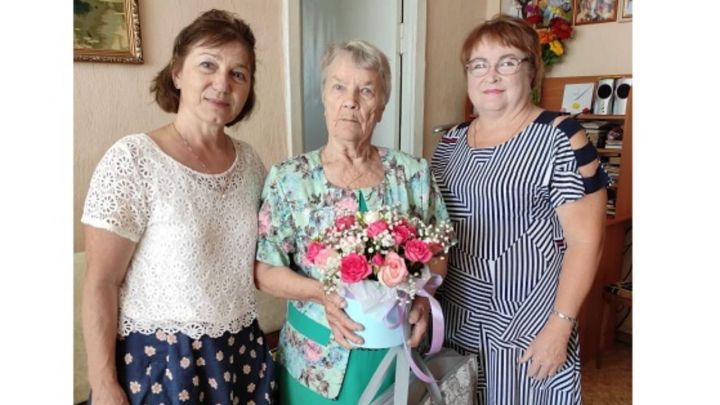 90-летнюю татарстанку, которая строила Дворец съездов в Москве, поздравили с юбилеем