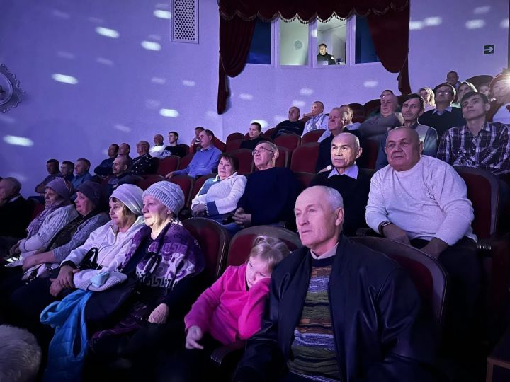 В Лениногорске в День отца наградили лучших отцов города и района