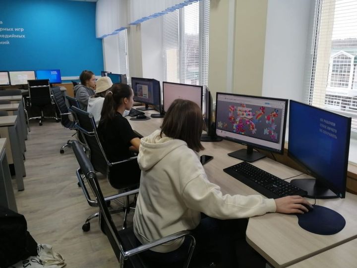 Школьники Лениногорска прошли профессиональные пробы в Лениногорском нефтяном техникуме