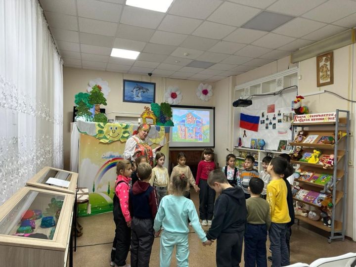 Лениногорские первоклашки посетили детскую городскую библиотеку