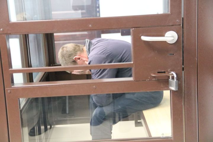 В Лениногорске осужден мужчина, чуть не убивший своего собутыльника в присутствии оперативников