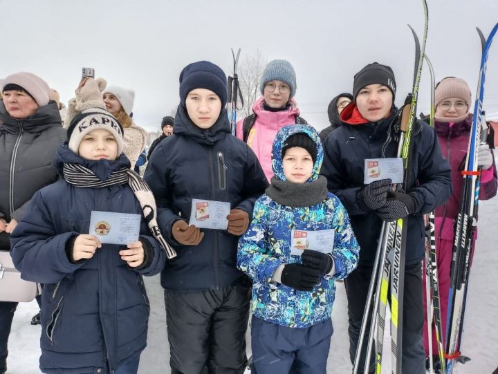 В воскресенье в Лениногорске состоялась массовая лыжная гонка «Лыжня России – 2023»