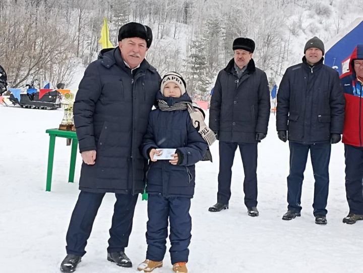 В воскресенье в Лениногорске состоялась массовая лыжная гонка «Лыжня России – 2023»