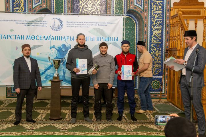 В первых лыжных гонках среди мусульманской молодежи Татарстана победу одержали кукморцы