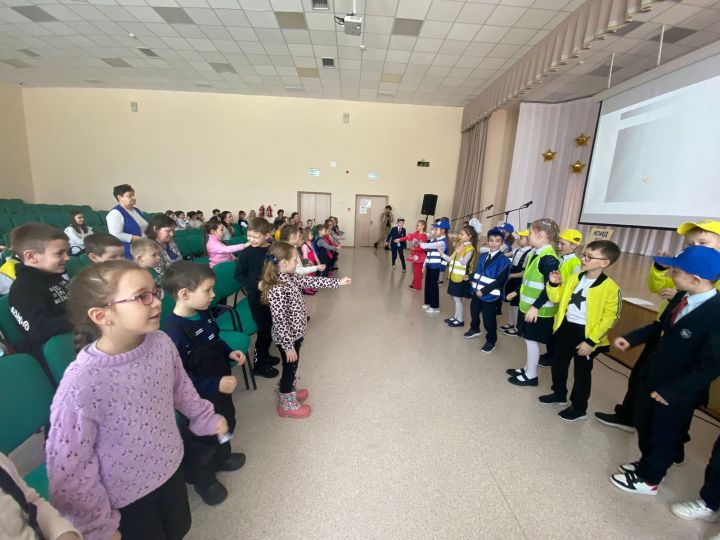 В Лениногорске провели квест-игру по знанию ПДД