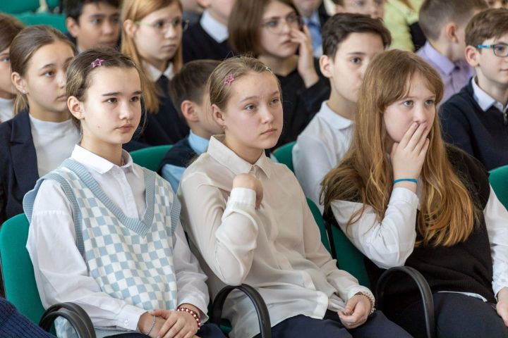 Лениногорские школьники сами выбирают, в каком обществе им жить