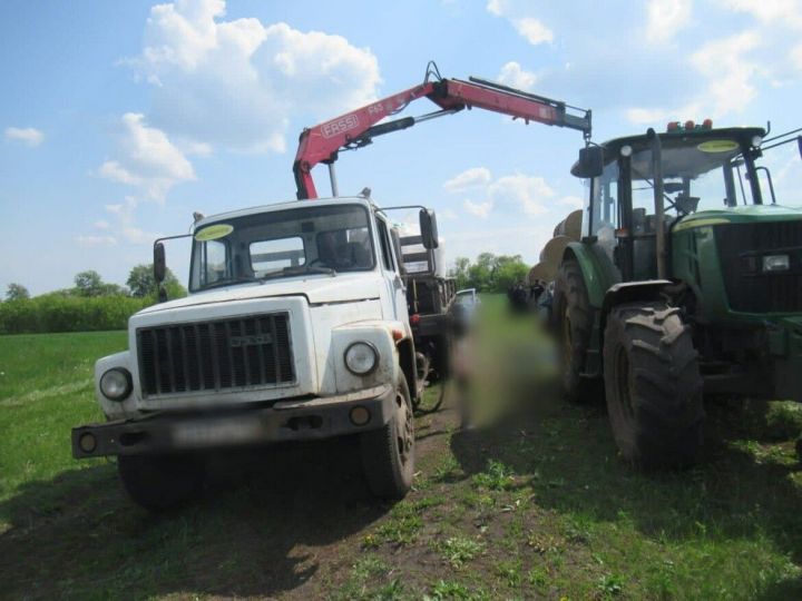 В Буинском районе  механизатор погиб из-за упавшего на него огромного мешка с удобрением