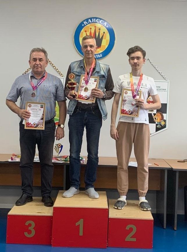 Шахматист из Лениногорска Владимир Шуваткин занял 3 место в турнире юго-востока Татарстана