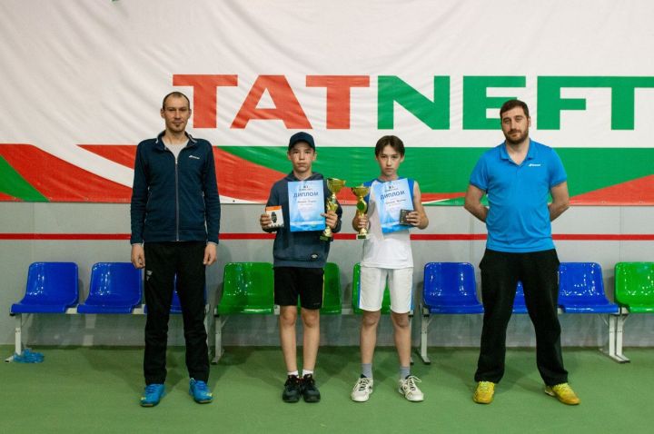 В Лениногорске состоялся турнир по теннису на Кубок главы города