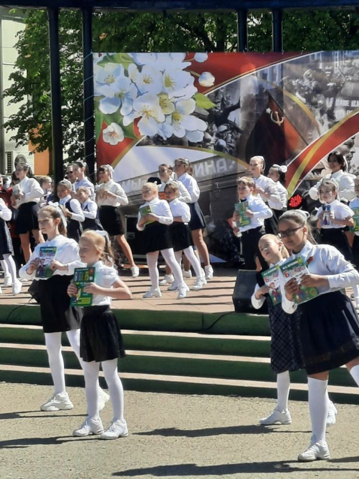 Лениногорск празднует День Победы на многих пдощадках