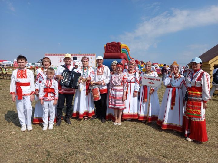 Лениногорцы встали в большой хоровод праздника «УЯВ»