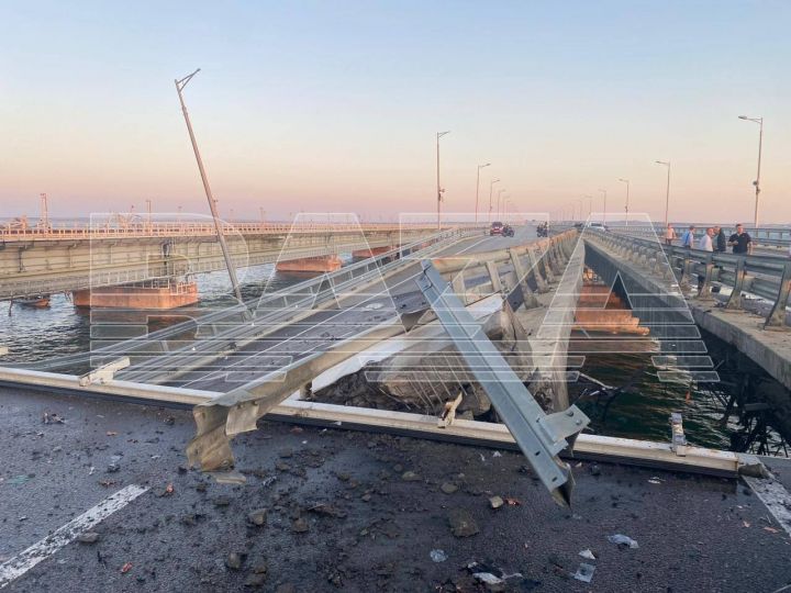Жители Лениногорска соболезнуют родственникам погибших на Крымском мосту