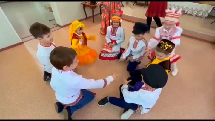 В Лениногорском краеведческом музее дети играли в старинные игры народов России