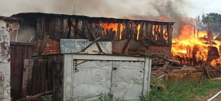 Пожарные Лениногорска напоминают о необходимости установки пожарного извещателя