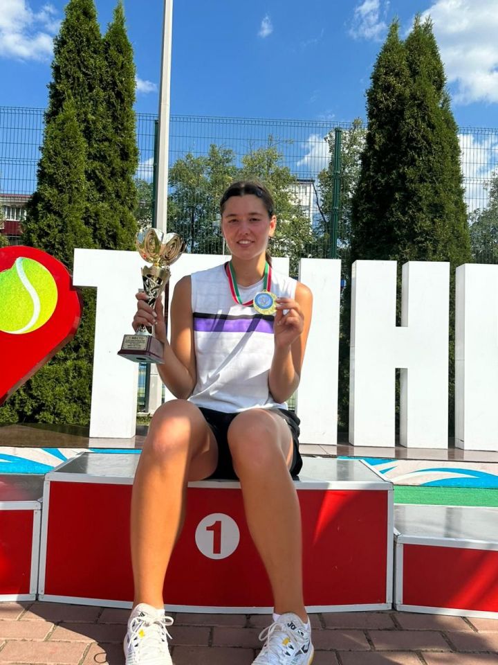 Лениногорские теннисисты победили в открытом краевом турнире в Сочи