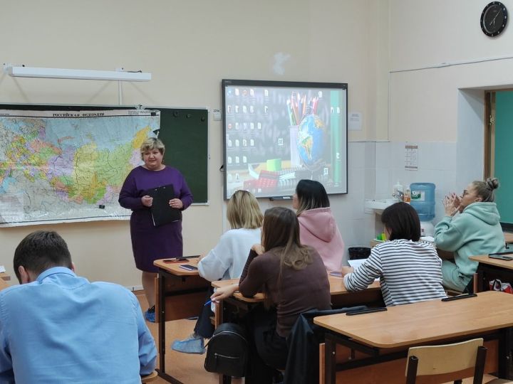 В одной из школ Лениногорска провели собрание на тему «Трудности подросткового возраста»