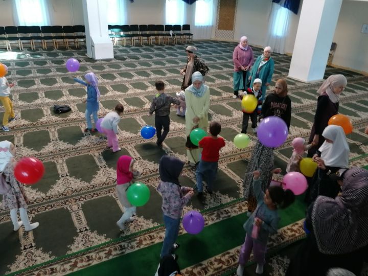 В Лениногорской мечети начали работать курсы по основам ислама для детей разных возрастов