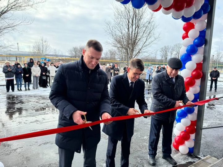 В своём телеграм-канале руководитель исполкома Лениногорского района Марат Гирфанов рассказал о капитальном ремонте сельского Дома культуры