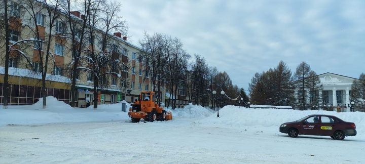 Каким образом проходит чистка снега в Лениногорске?