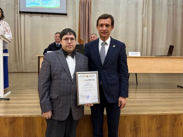 На встрече граждан микрорайона ТОС№8 принял участие министр цифрового развития Татарстана Айрат Хайруллин