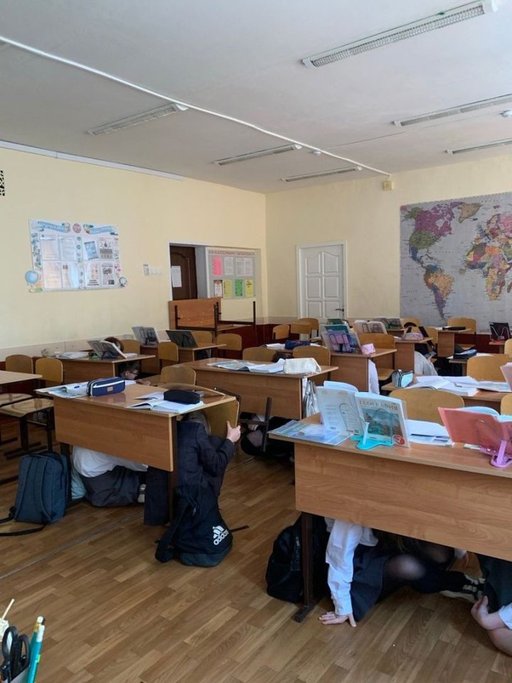 В школах Лениногорска провели инструктажи на случай террористического акта
