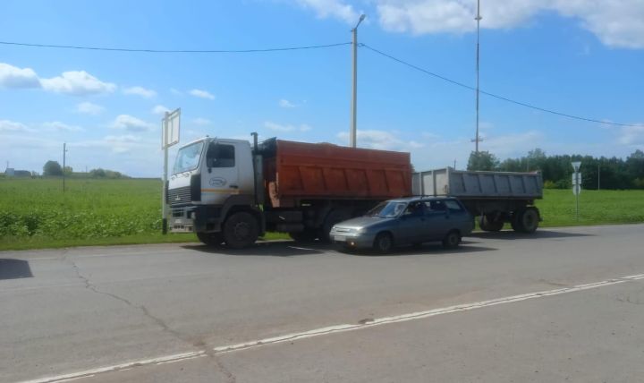 Сотрудники ГАИ Лениногорска выявили нарушения среди большегрузов