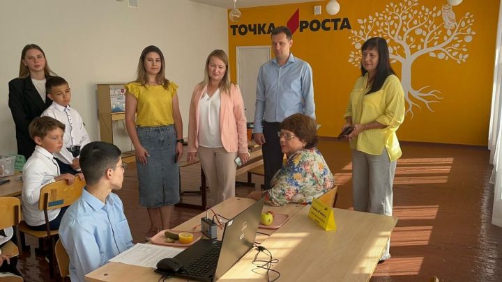 В Лениногорском районе открылся новый центр «Точка роста»