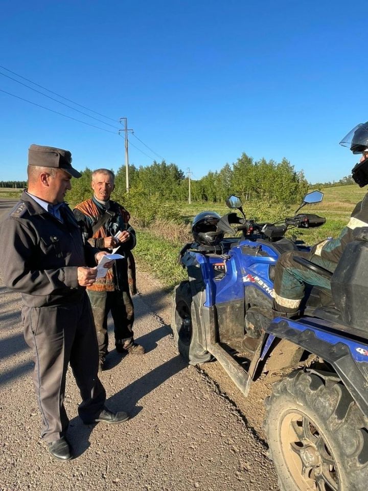 В Лениногорском районе проходит профилактика правонарушений при эксплуатации техники