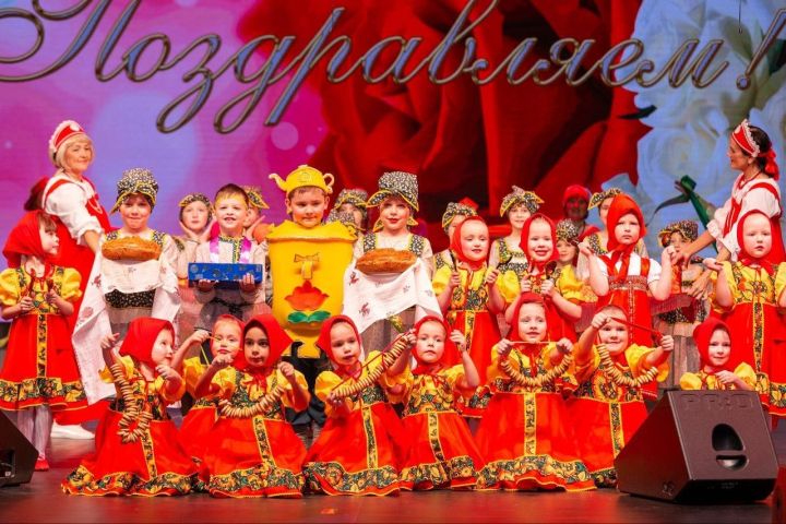 Сегодня Дворец культуры Лениногорска открывает новый творческий сезон