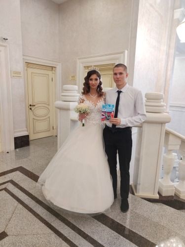 Молодожены Лениногорска присоединились к акции «Нашим героям»