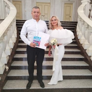 Молодожены Лениногорска присоединились к акции «Нашим героям»