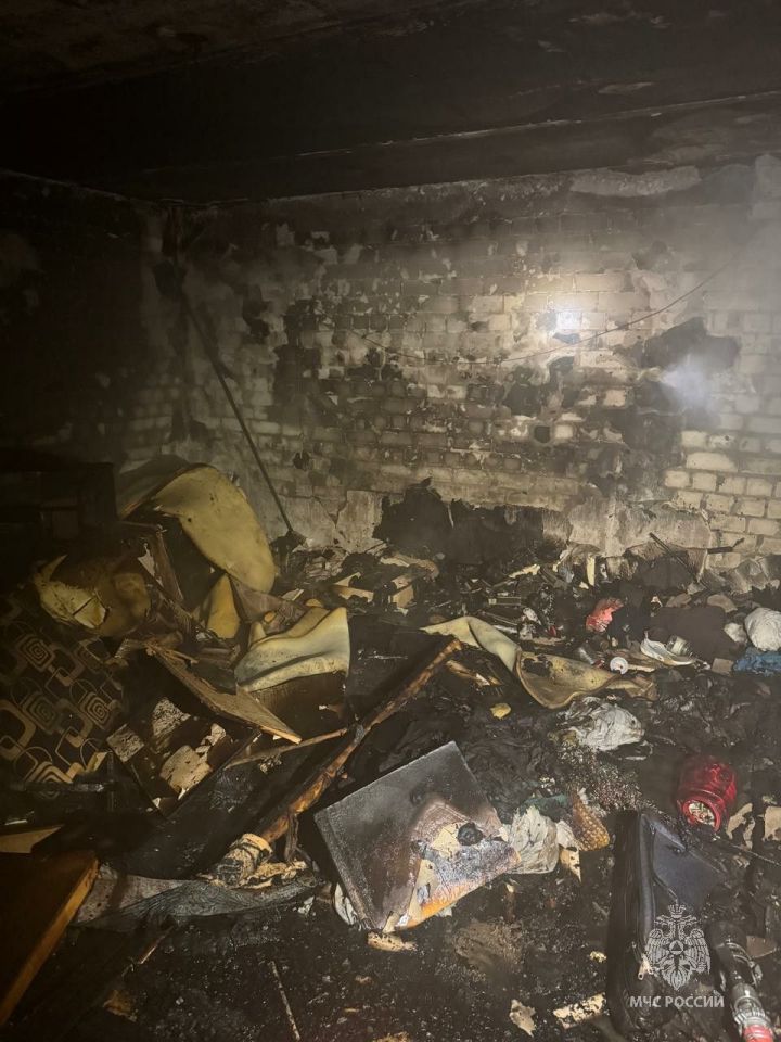 Двое человека погибли из-за пожара в Казани