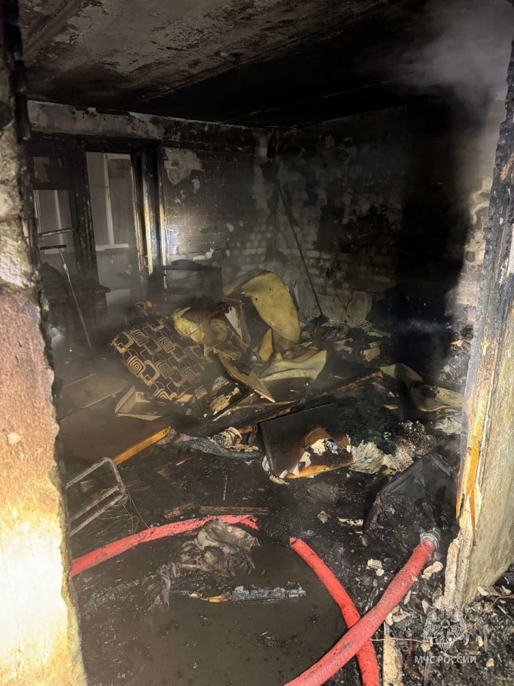 Двое человека погибли из-за пожара в Казани