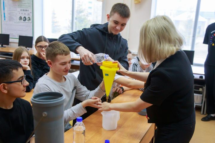 В Лениногорском нефтяном техникуме прошёл Единый день открытых дверей