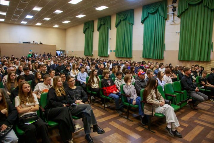 В Лениногорском нефтяном техникуме прошёл Единый день открытых дверей
