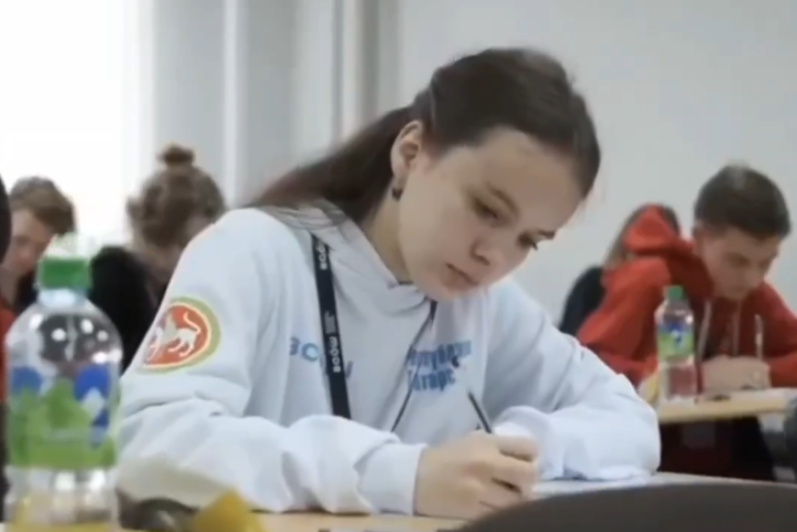 Школьники из Татарстана стали победителями и призерами всероссийской олимпиады школьников по русскому языку