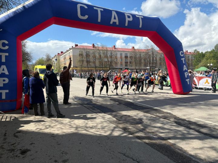 В Лениногорске прошла 68-ая первомайская эстафета
