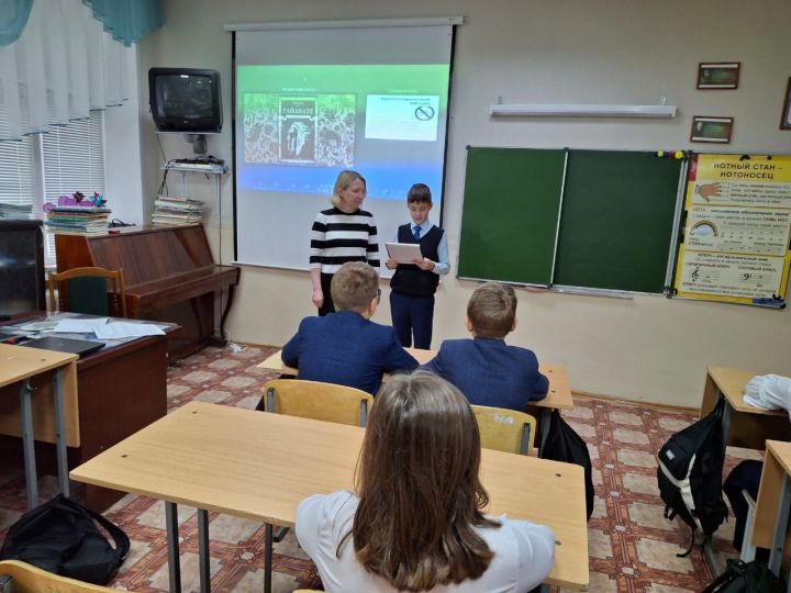 Школьники Лениногорска изучали кириллицу