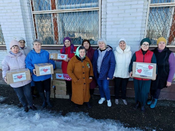 Бойцам СВО согревают сердца «пироги от мамы», изготовленные волонтером из Лениногорска Татьяной Ивановой