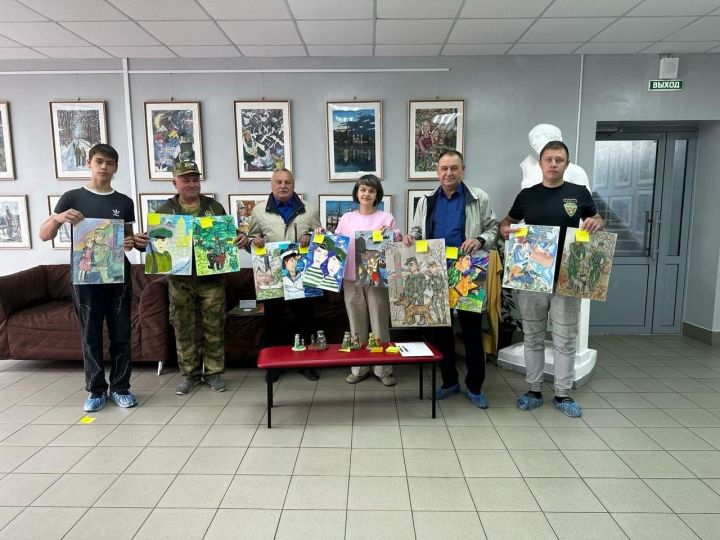 Юных художников из Лениногорска поздравили пограничники