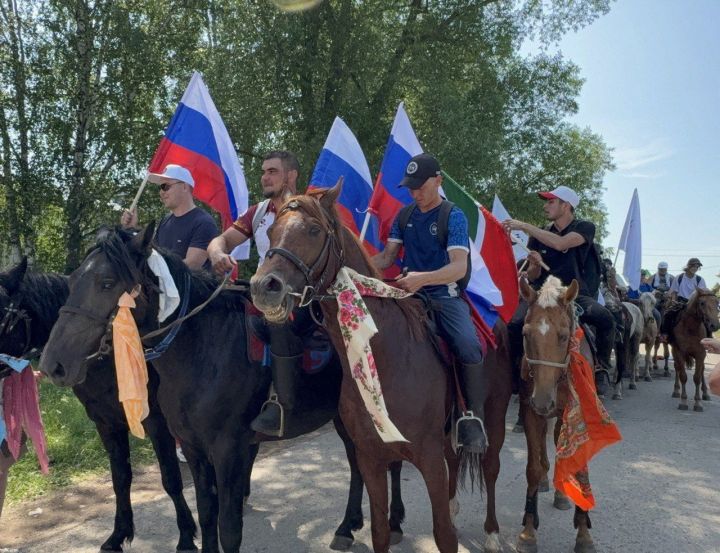 В Лениногорском районе прошел первый конный пробег