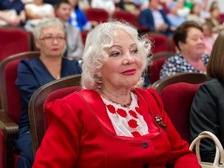 В Лениногорске поздравили медицинских работников с профессиональным праздником