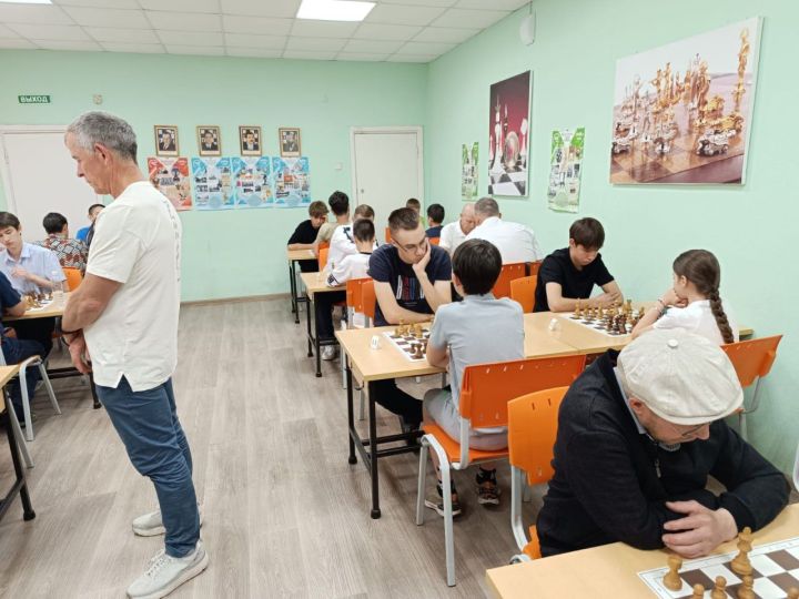 В Лениногорске состоялся престижный шахматный турнир «Последний звонок»