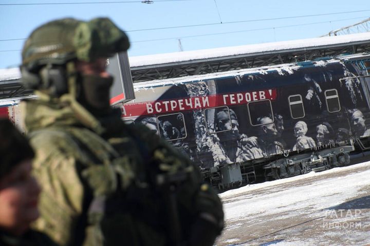 У «Поезда Победы» в Казани открылся пункт отбора на контрактную службу
