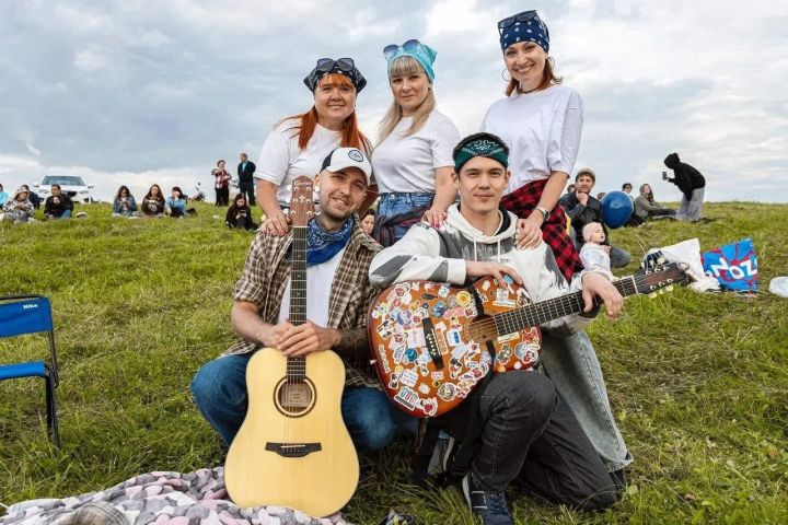 В Лениногорске приглашают на фестиваль-конкурс бардовской песни «Вишневая гора»