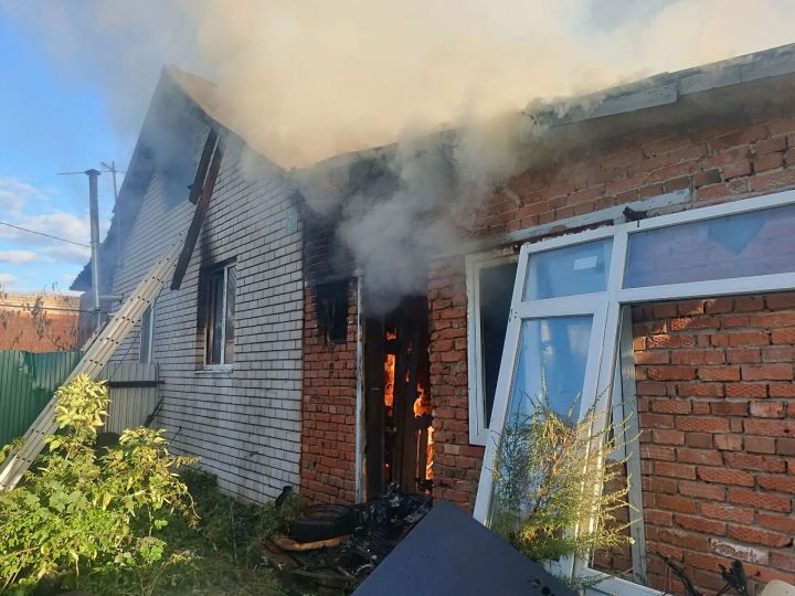 Пожарные инспекторы Лениногорска рассказали об одном из самых эффективных способов профилактики пожаров
