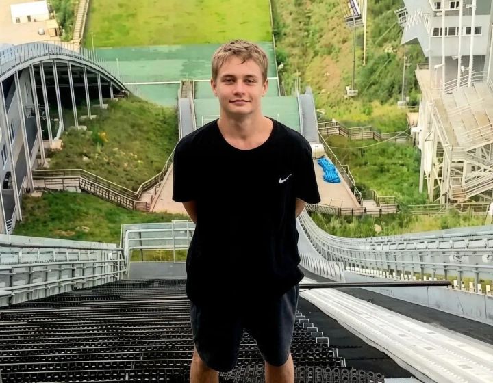 16-летний Кирилл Толщиков пытался спасти тонущего друга