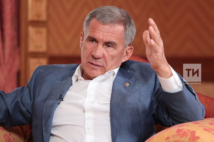 Соцсети и электронные площадки упростили взаимодействие людей и власти – Рустам Минниханов